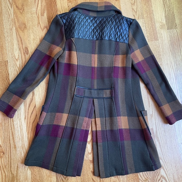 525 America Plaid and Leather Trim Coat - Picture 5 of 8